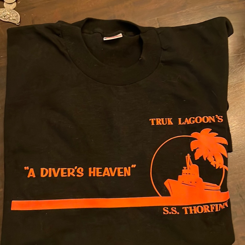 Men’s brand new truck Lagoon tee